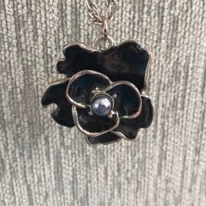 Black flower necklace